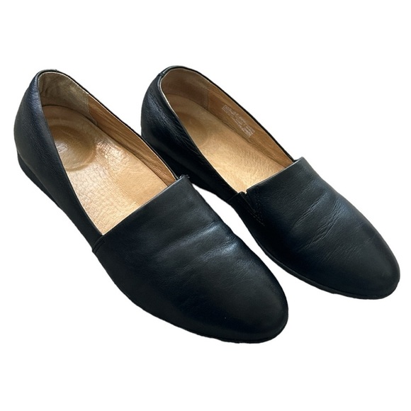 EUC - Dansko Larisa Milled Napa Black Slip on Flat - size 37(6.5-7US) - Picture 4 of 6